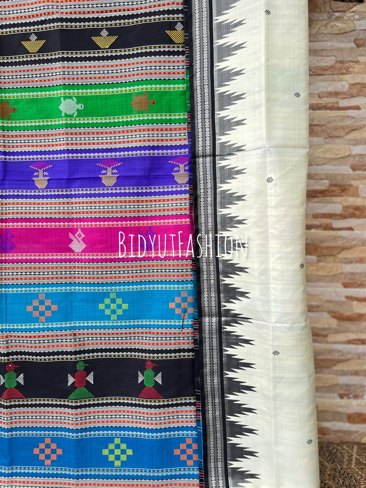 Handlooms of Odisha Berhampuri Double Palla Silk Saree White color