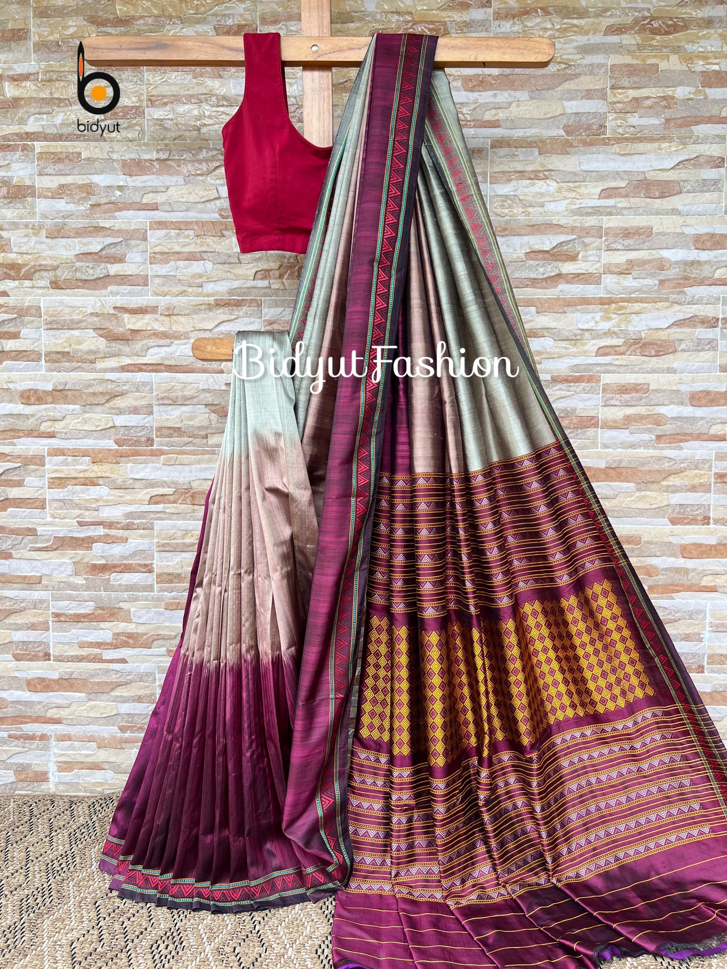 Odisha handloom| Dongria design| Nuapatna Ikat Silk Saree Beige Burgundy dual shade