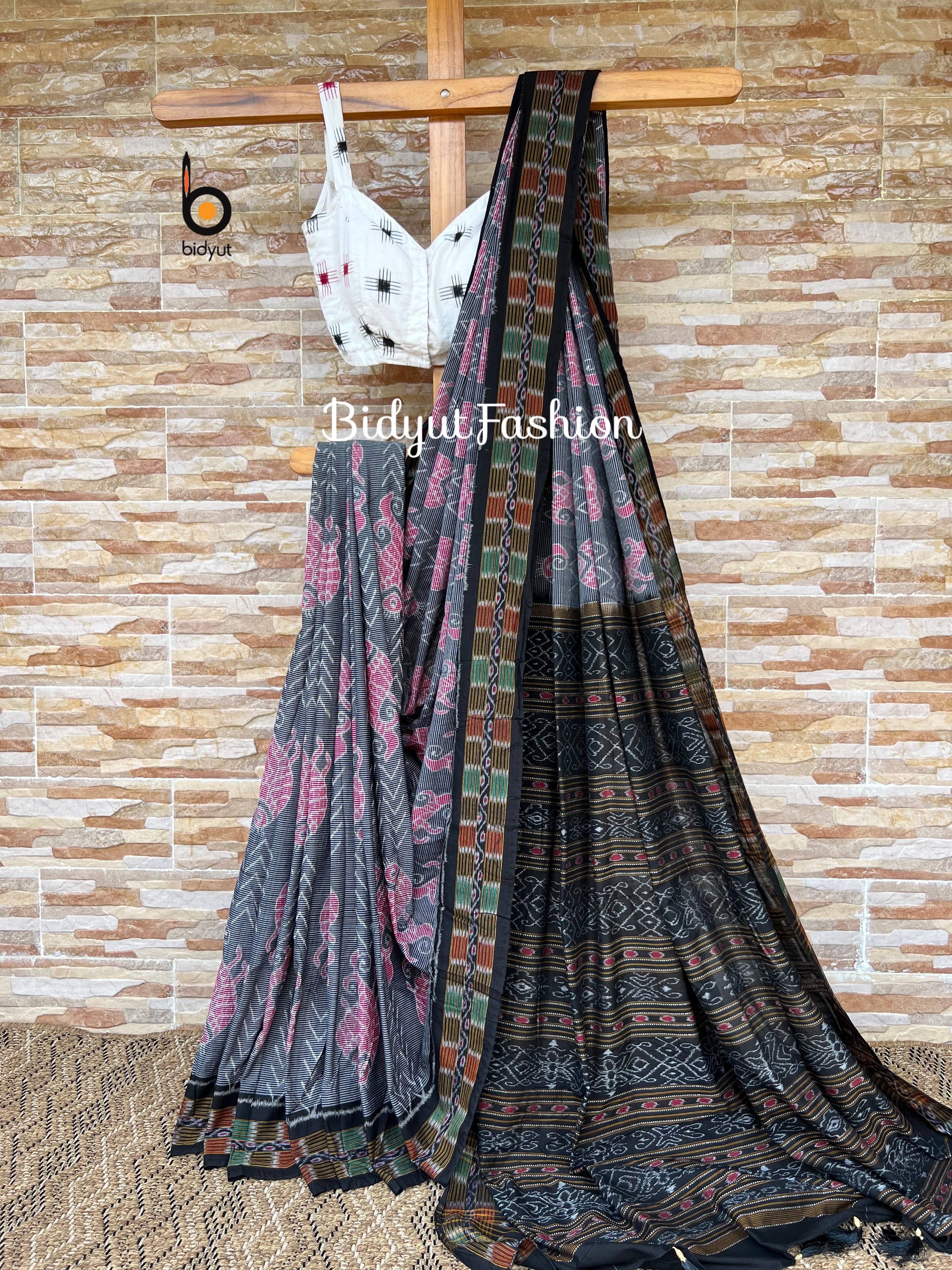 Handlooms Of Odisha Sambalpuri Ikat Cotton Fish Motif Saree In Grey Co handlooms-of-odisha-sambalpuri-ikat-cotton-fish-motif-saree-in-grey-co