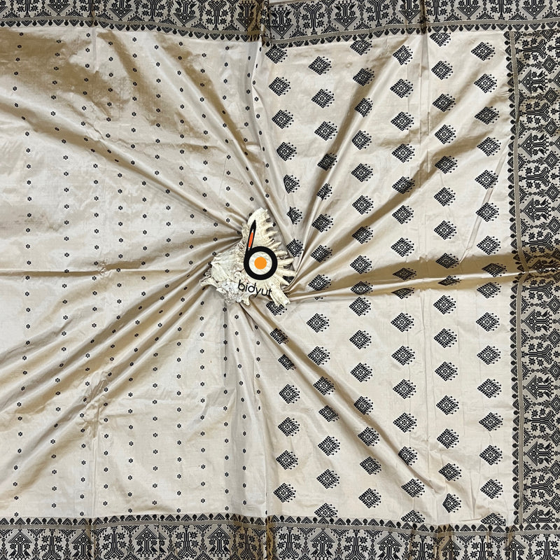 Assam Handloom Paat Silk Saree
